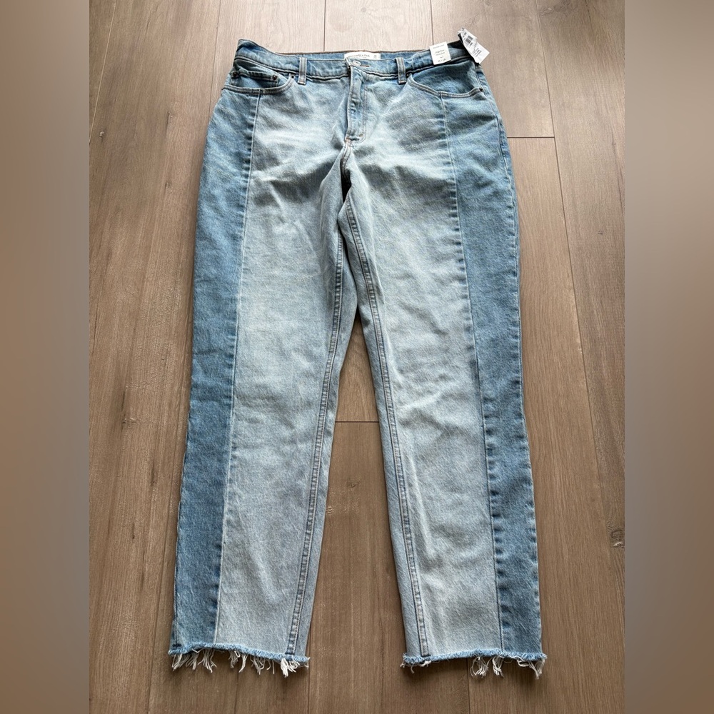 NWT Abercrombie & Fitch high rise mom jeans